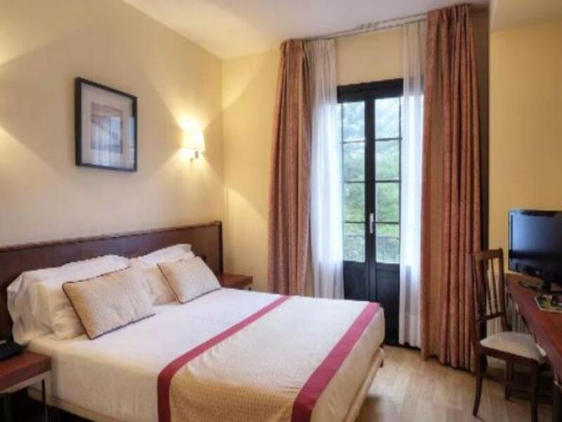Hotel Y Apartamentos Arias Навия Экстерьер фото