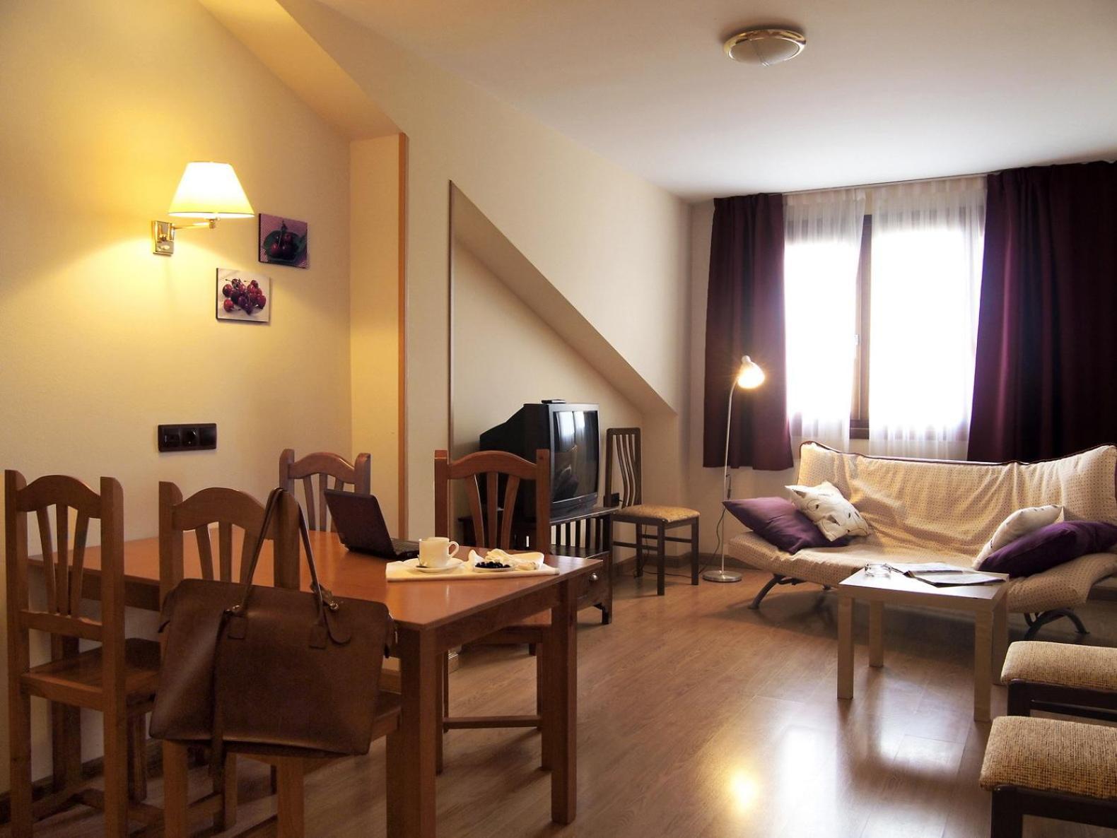 Hotel Y Apartamentos Arias Навия Номер фото