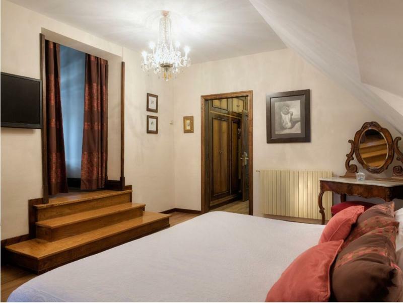 Hotel Y Apartamentos Arias Навия Экстерьер фото