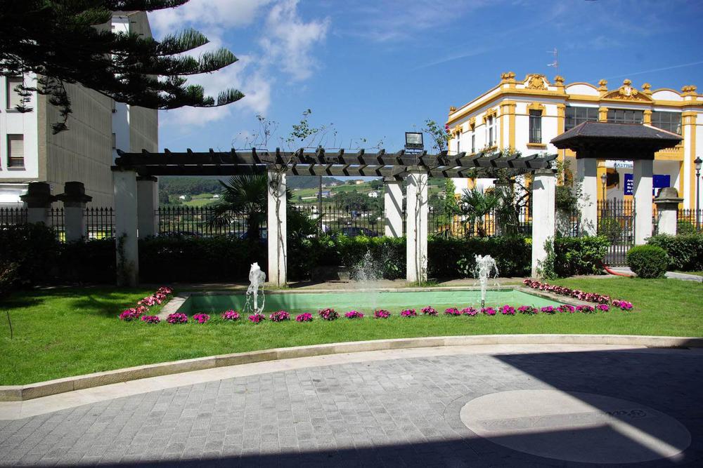 Hotel Y Apartamentos Arias Навия Экстерьер фото